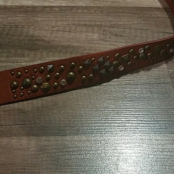 Belt - Picture 2 of 3